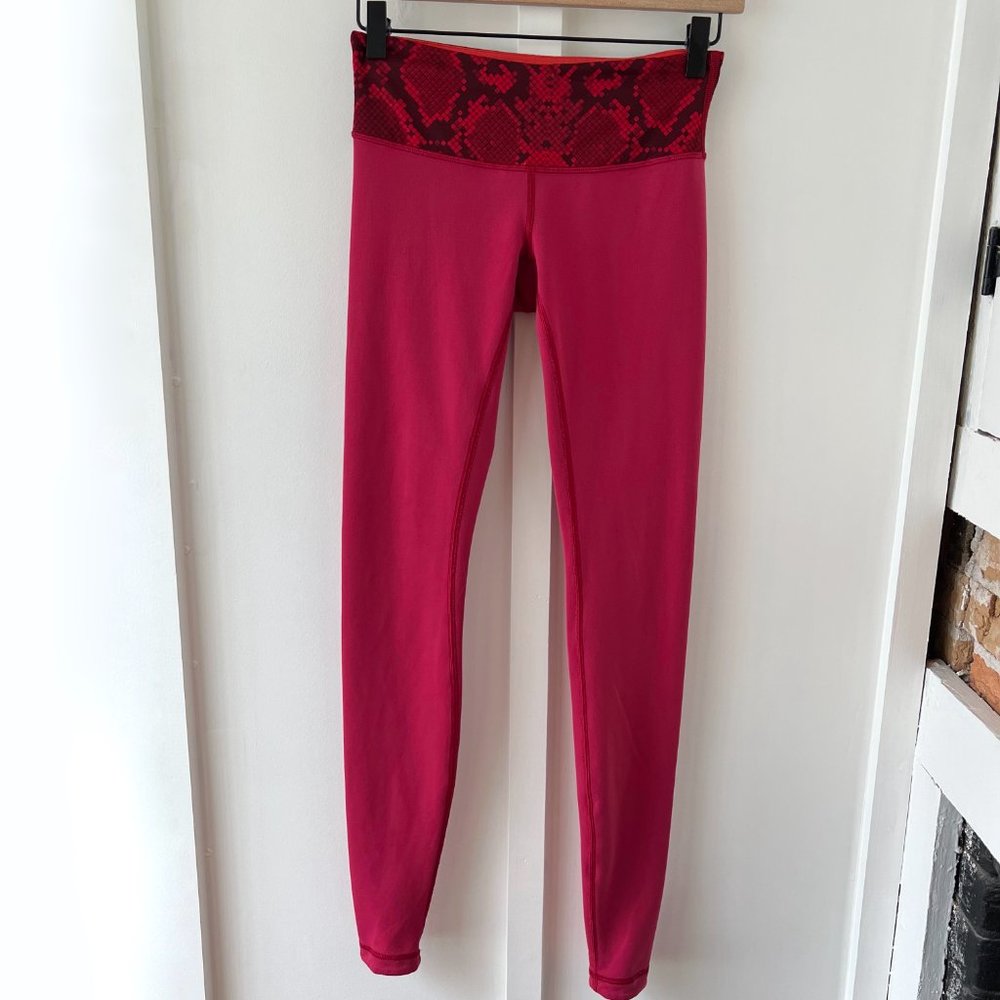 LULULEMON wunder under legging ziggy snake red